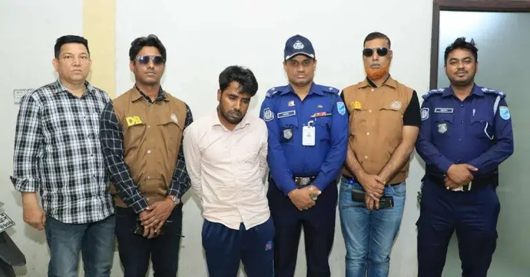 পুলিশি হেফাজতে আসামি